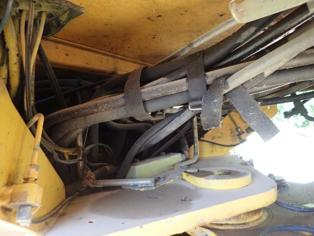 453483-37 Loaders Volvo L70 D -02