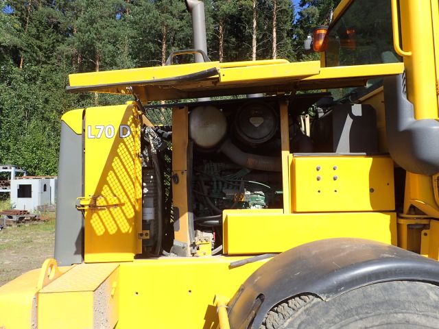 453483-45 Loaders Volvo L70 D -02