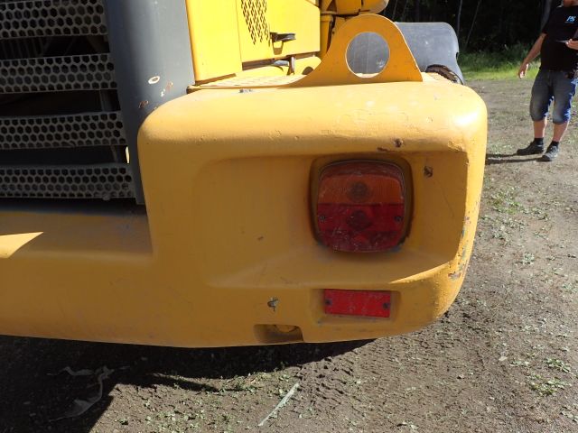 453483-52 Loaders Volvo L70 D -02