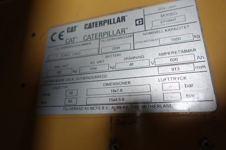 492377-5 4-wheel counterbalanced truck CAT EP16NT