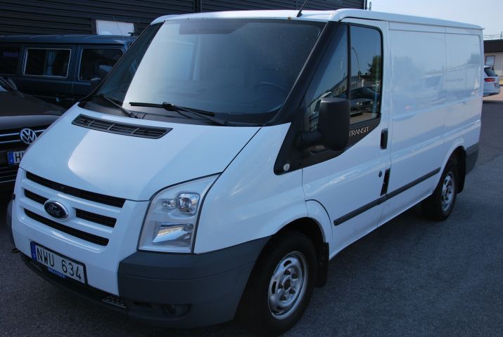 482571-1 Ford Transit - 2011