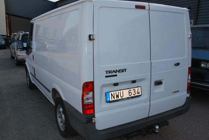 482571-2 Ford Transit - 2011