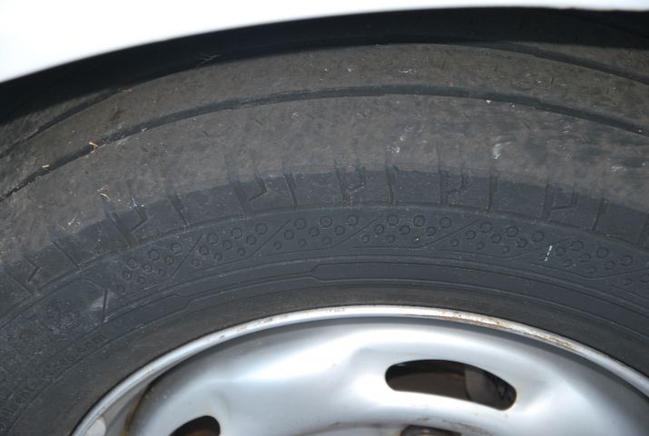 482571-6 Ford Transit - 2011