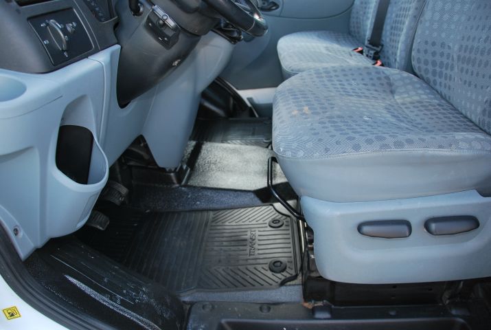 482571-14 Ford Transit - 2011