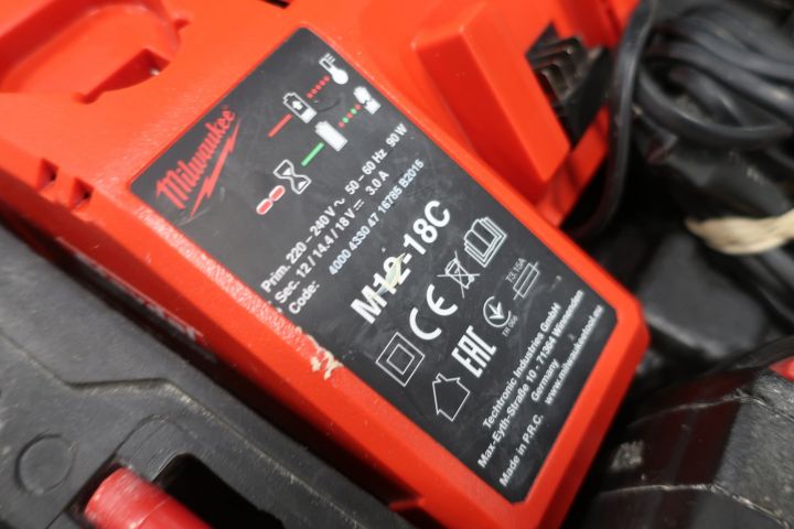 491339-6 Drill screwdriver Milwaukee M18-CDD