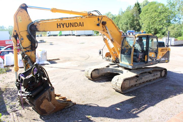 494406-8 Bandgrävare Hyundai R260LC-9A (3481h, rototilt) -15