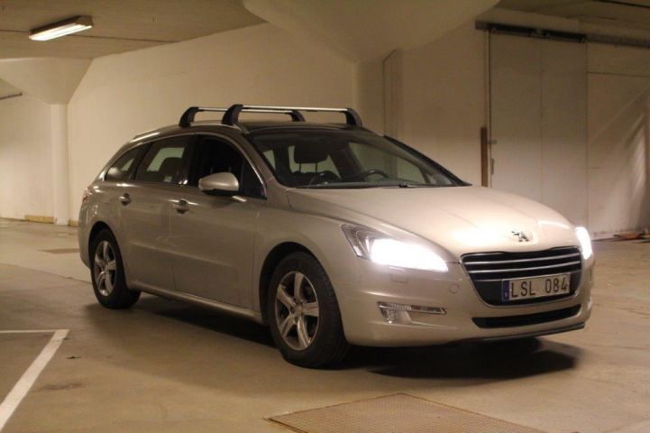 494411-3 Peugeot 508 SW (Back Sensors, Panoramic Roof) -11