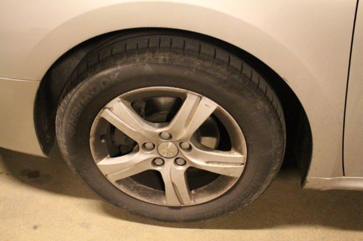 494411-12 Peugeot 508 SW (Back Sensors, Panoramic Roof) -11