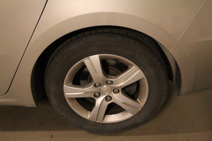 494411-15 Peugeot 508 SW (Back Sensors, Panoramic Roof) -11