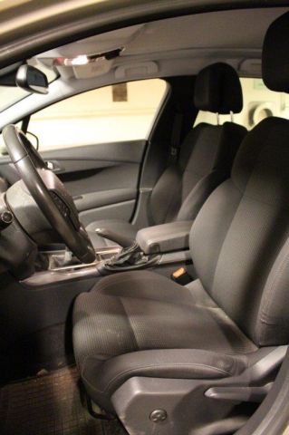 494411-23 Peugeot 508 SW (Back Sensors, Panoramic Roof) -11