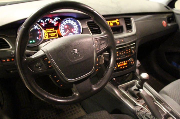 494411-24 Peugeot 508 SW (Back Sensors, Panoramic Roof) -11