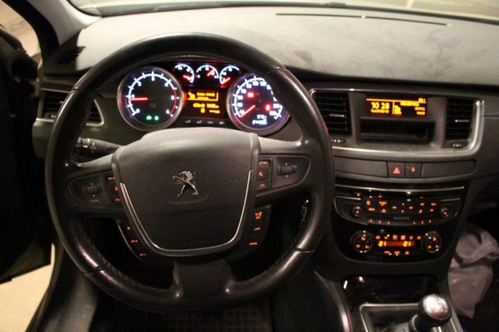 494411-25 Peugeot 508 SW (Back Sensors, Panoramic Roof) -11