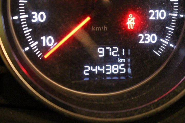 494411-27 Peugeot 508 SW (Back Sensors, Panoramic Roof) -11