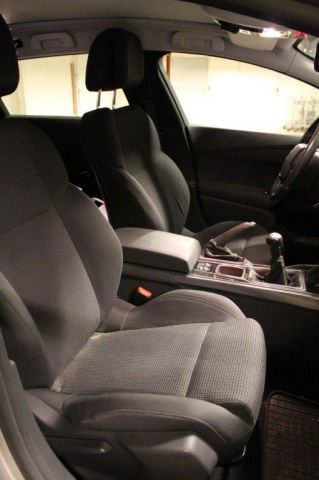 494411-35 Peugeot 508 SW (Back Sensors, Panoramic Roof) -11