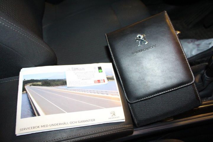 494411-41 Peugeot 508 SW (Back Sensors, Panoramic Roof) -11