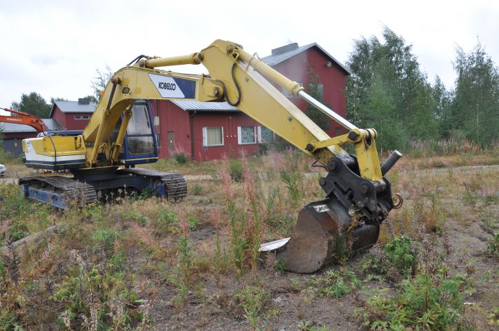 494549-4 Kobelco SK 200 Excavator (1997)