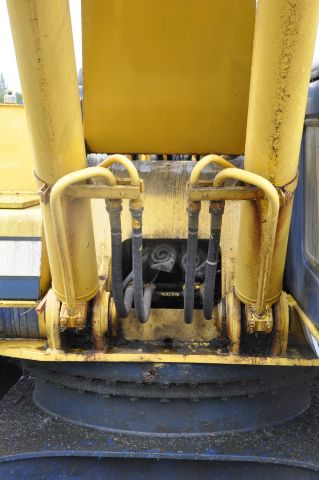 494549-14 Kobelco SK 200 Excavator (1997)