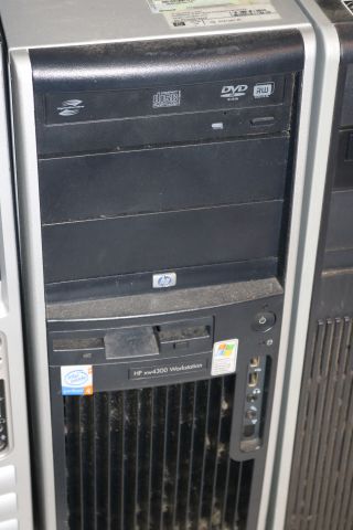 494572-6 Party with older computers (8 pcs)