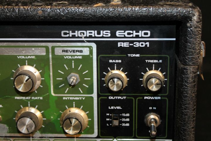 488806-2 Roland Chorus Echo RE-301