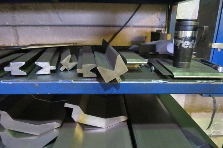 457452-19 Pressbreak Beyeler RT 300x4100