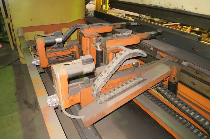 457452-24 Pressbreak Beyeler RT 300x4100