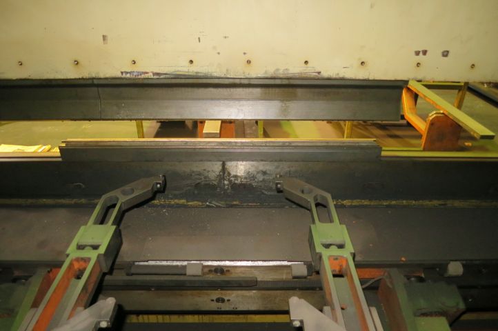 457452-27 Pressbreak Beyeler RT 300x4100