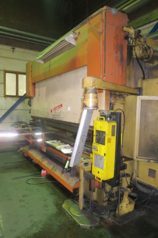 457452-35 Pressbreak Beyeler RT 300x4100