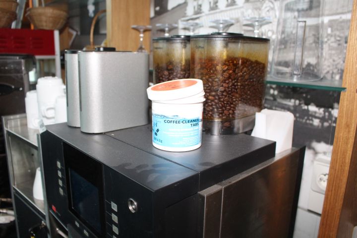 493652-9 Espressomaskin Melitta Bar-cube inkl. mjölkkyl