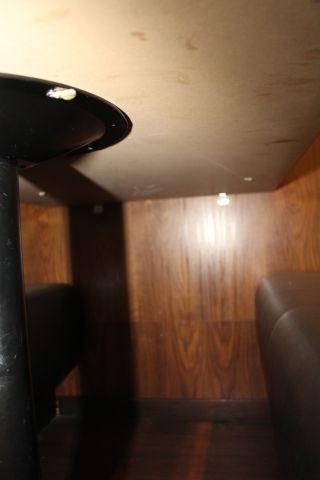 493681-5 Restaurangsoffor 2st med väggmonterat bord