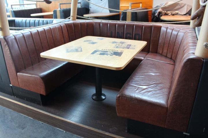 493685-2 Restaurangsoffa U-form med bord