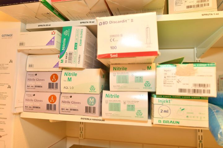 494746-2 Medical Equipment - ONLY BUYER WITH PRIVATE LAW !!