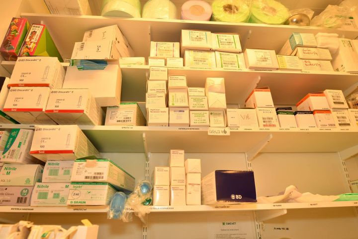 494746-1 Medical Equipment - ONLY BUYER WITH PRIVATE LAW !!