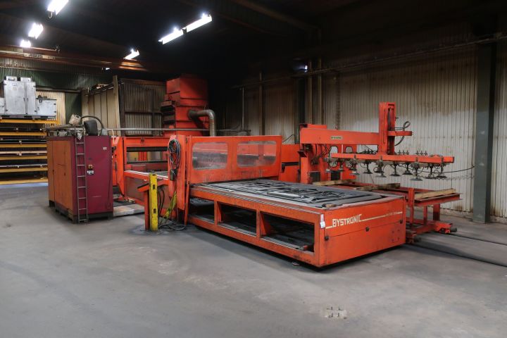 457581-1 Laser cutting machine Bystronic Bystar 3015