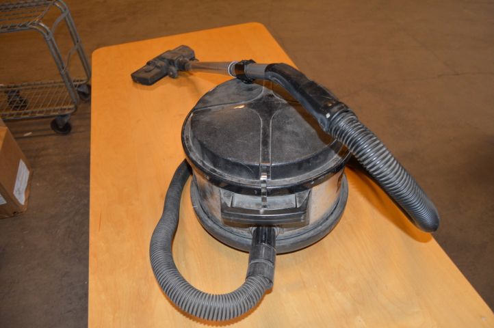 493494-3 Vacuum cleaner Electrolux UZ930S