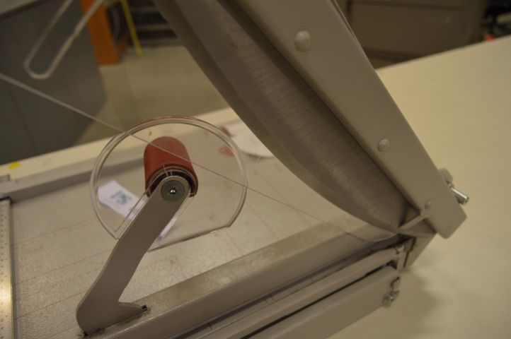 493523-4 Paper cutter Ideal 1038