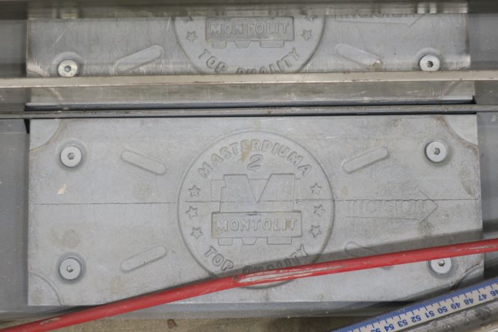 492361-3 Tile cutter Montolit 93