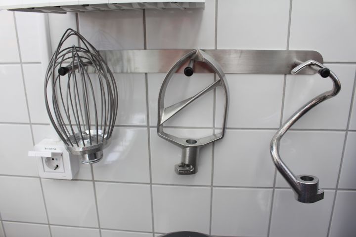 454811-5 Mixer Electrolux XBE10 with accessories on tripod - 2017