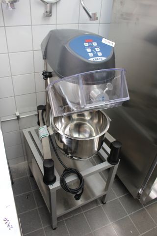 454811-6 Mixer Electrolux XBE10 with accessories on tripod - 2017