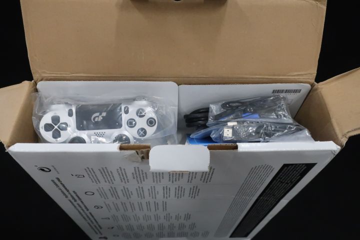 494919-3 Game Console Sony Playstation 4 Slim Limited GT Sport Edition