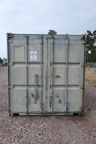 495343-5 20-foot container with interior lighting and material frame