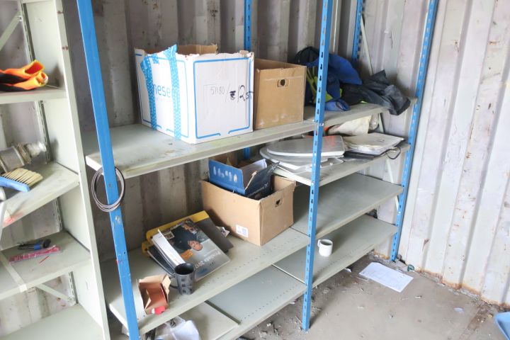 495343-10 20-foot container with interior lighting and material frame