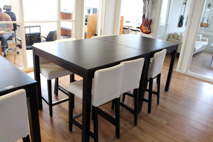 487947-2 Barbord 2st och 8st barstolar