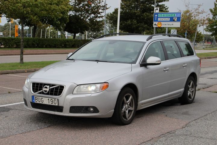 496148-1 Volvo V70 2.4 D Momentum automat-2010 (175hk, 38700mil)