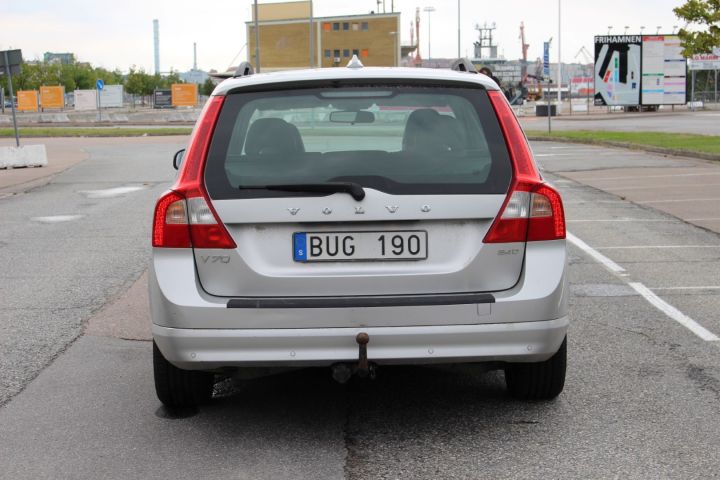 496148-6 Volvo V70 2.4 D Momentum automat-2010 (175hk, 38700mil)