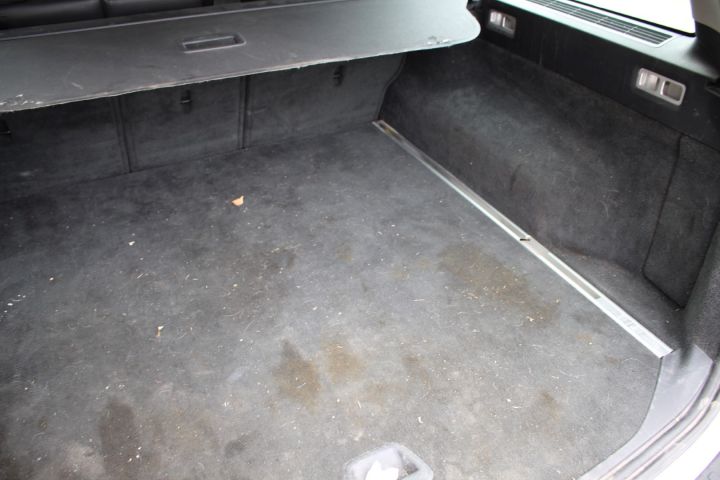 496148-24 Volvo V70 2.4 D Momentum automat-2010 (175hk, 38700mil)