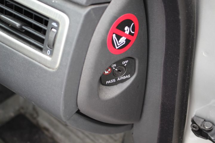 496148-38 Volvo V70 2.4 D Momentum automat-2010 (175hk, 38700mil)