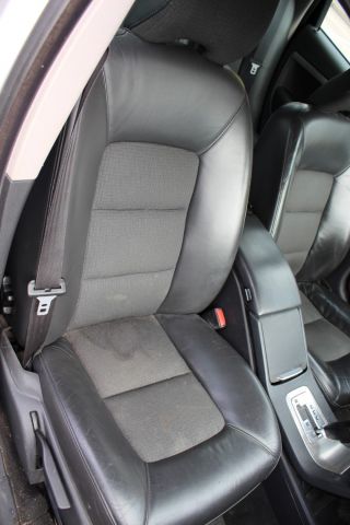 496148-39 Volvo V70 2.4 D Momentum automat-2010 (175hk, 38700mil)