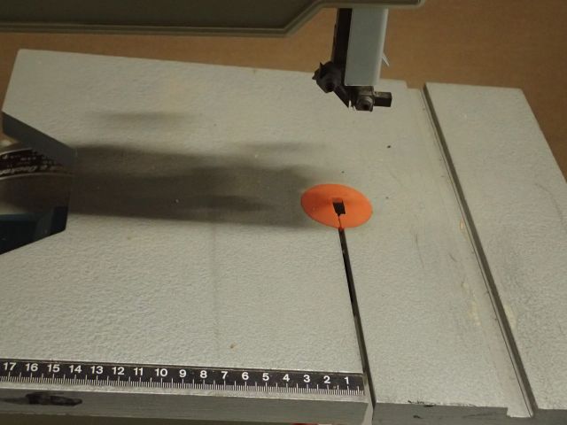 399376-6 Band saw Black & Decker DN330