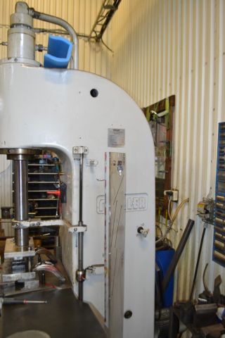 492369-6 Workshop press Muller 100 tons