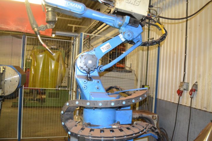492373-5 Svetsrobotcell Motoman